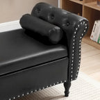 Banc de lit rembourré en PU de 63 po avec rangement à couvercle rabattable et garniture cloutée