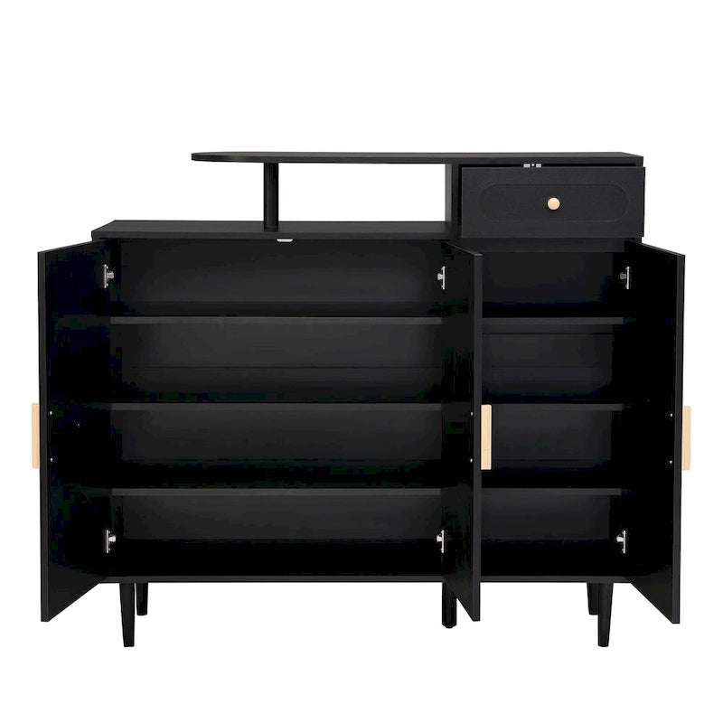 Meuble à chaussures élégant avec portes cintrées et tiroir, buffet de rangement de style crème avec étagères réglables et pieds en bois massif