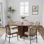 Table à manger ronde PexFix 45 x 45 en bois massif avec finition noyer et pieds arqués élégants pour salles à manger et cuisines modernes