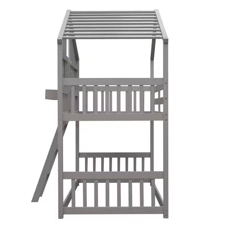 Lit mezzanine cabane de taille double, lit mezzanine cabane en bois avec échelle et barrières de sécurité pour enfants