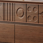 Commode en bois d'inspiration Art déco avec sculptures géométriques