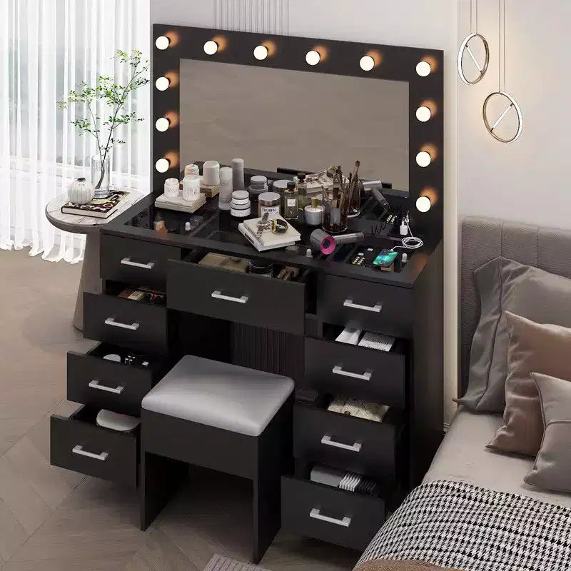 Ensemble de coiffeuse blanche
