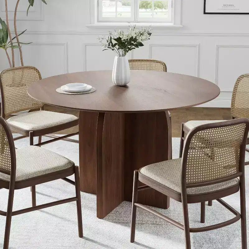 Table à manger ronde PexFix 45 x 45 en bois massif avec finition noyer et pieds arqués élégants pour salles à manger et cuisines modernes