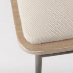 Banc Camille avec assise en tissu crème et structure en métal foncé – 55,5 larg. x 16 prof. x 17 haut.