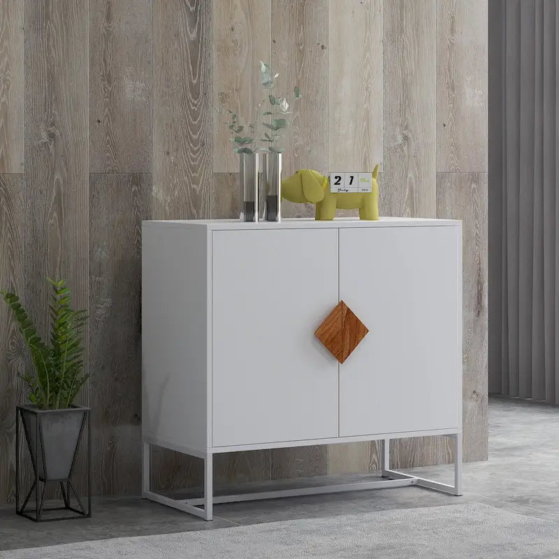 Enfilade carrée en bois massif avec poignées et portes