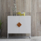 Enfilade carrée en bois massif avec poignées et portes