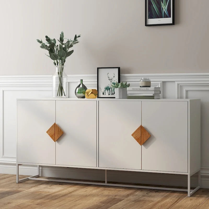 Enfilade carrée en bois massif avec poignées et portes