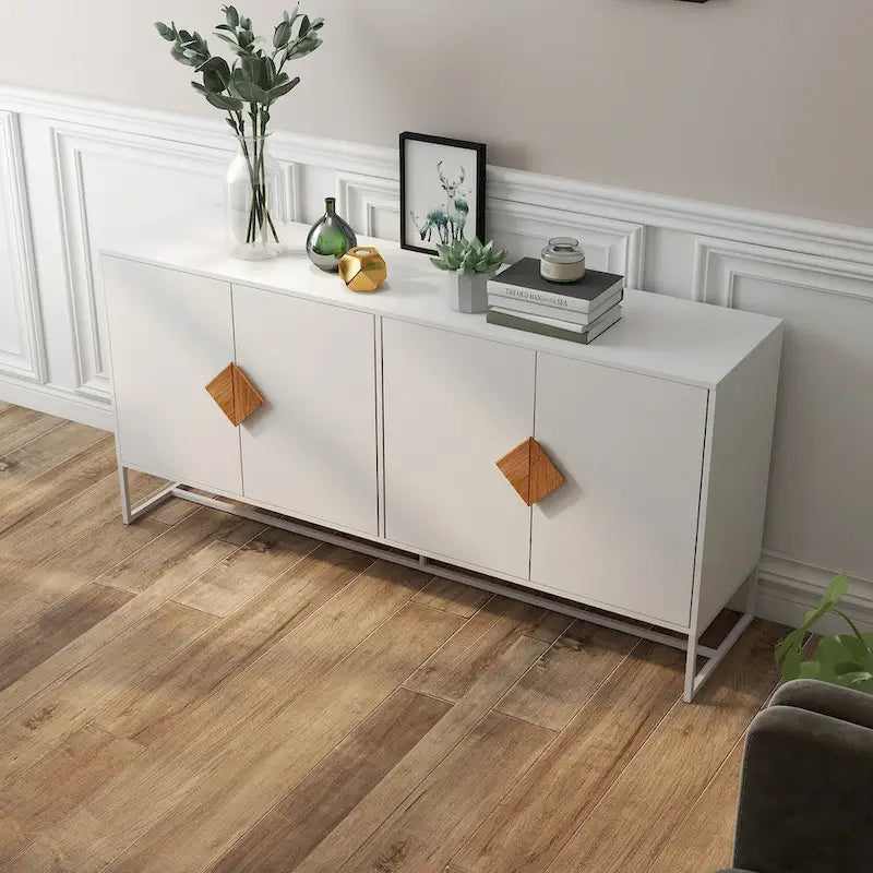 Enfilade carrée en bois massif avec poignées et portes