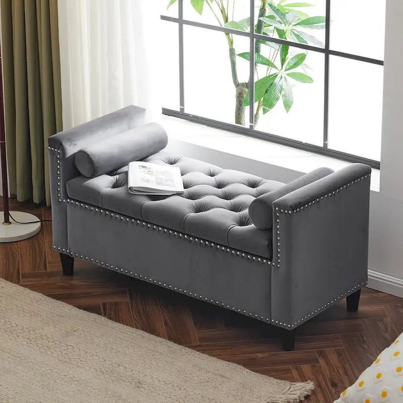 Banc de rangement en velours à capitons avec accoudoirs et garniture cloutée de 44,5 po