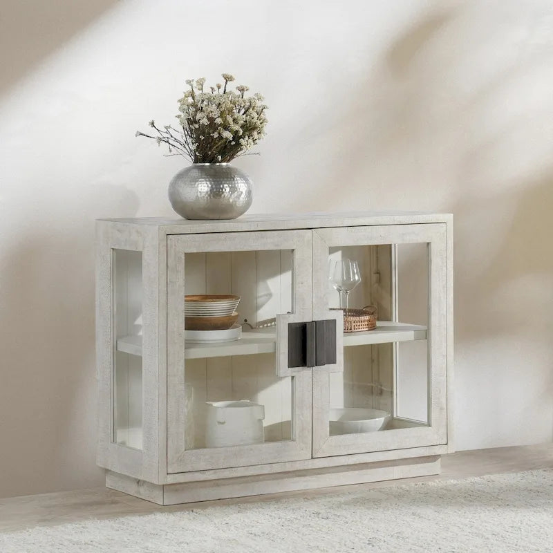 Meuble de rangement Larson à deux portes en verre et chêne de Classic Home