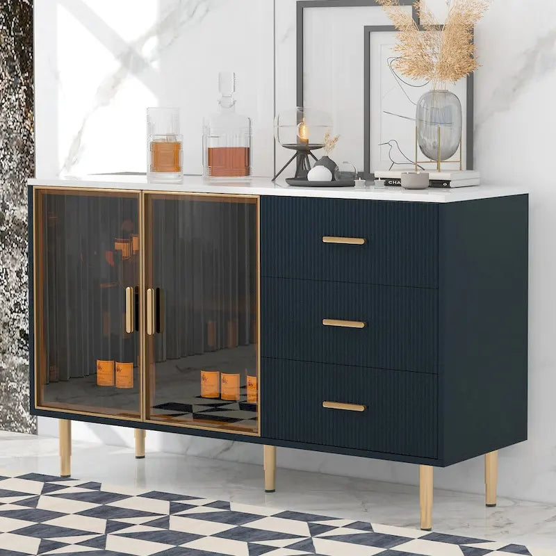 Buffet de cuisine moderne avec pieds en métal doré