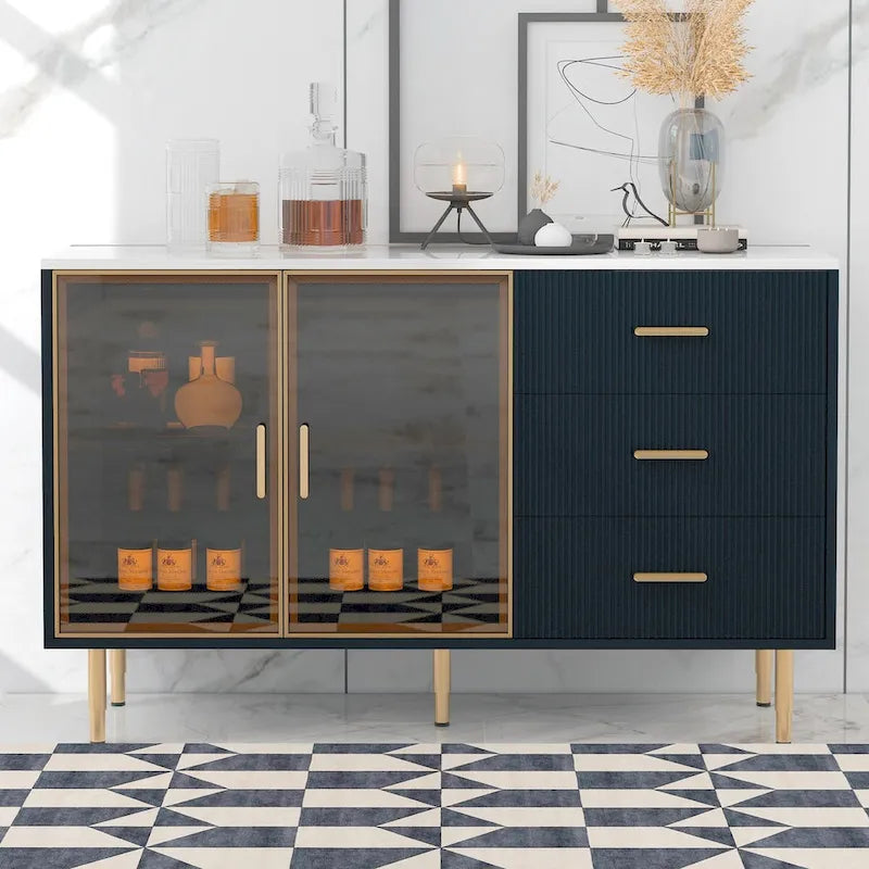 Buffet de cuisine moderne avec pieds en métal doré