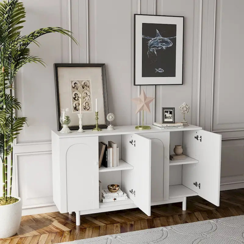 Meuble de rangement fonctionnel à 4 portes avec intaglio et pieds en pin