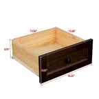 Commode en bois peinte à la bombe