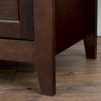 Commode en bois peinte à la bombe
