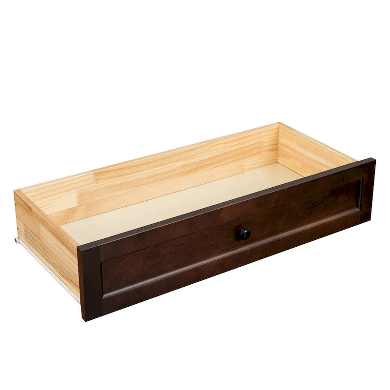 Commode en bois peinte à la bombe