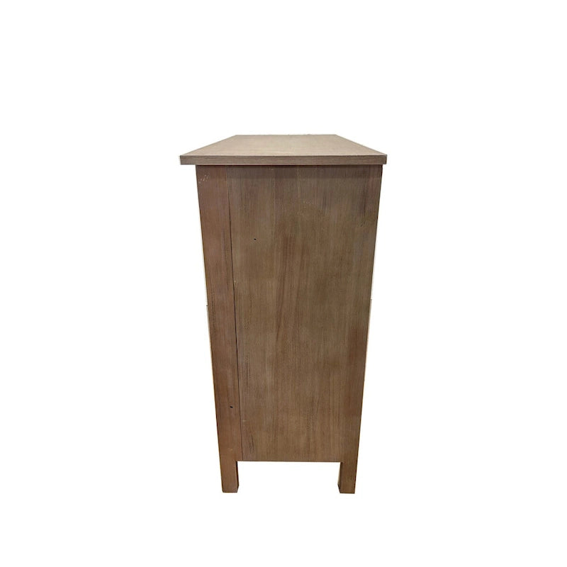 Cabinet 2 portes sculpté à la main