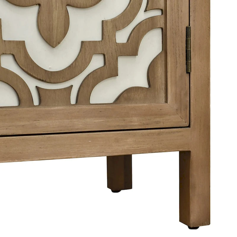 Cabinet 2 portes sculpté à la main