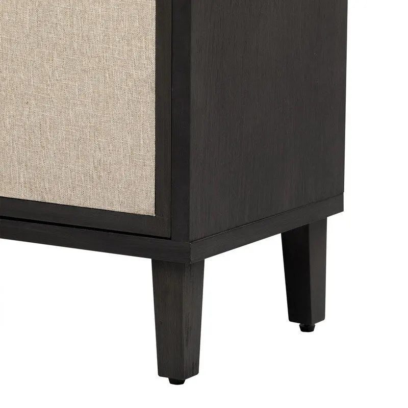 Meuble de style "Luxe Léger" avec quatre portes en lin, convient pour le salon, le bureau, l'entrée.