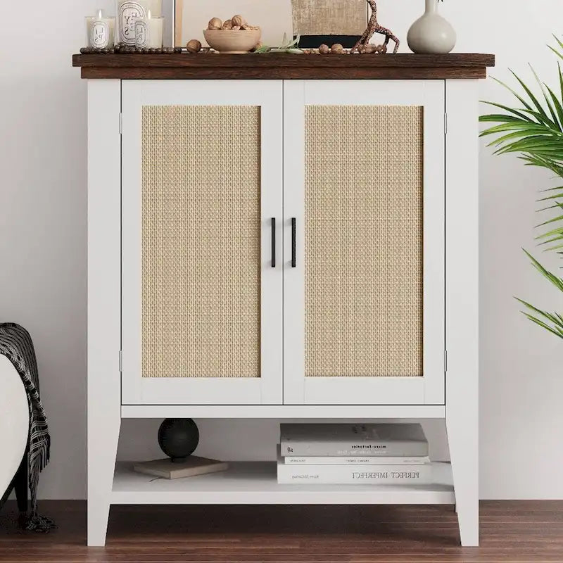 Armoire de rangement en rotin avec étagères et portes