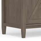 WYNDENHALL Cantina Buffet de salle à manger en bois massif rectangulaire transitionnel de 137 cm de large, couleur brun fumé - 45,7 P x 137,2 L x 91,4 H cm