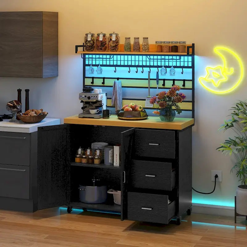 Grand îlot de cuisine roulant Moasis avec prise de courant et lumière LED, armoire de rangement avec étagère haute