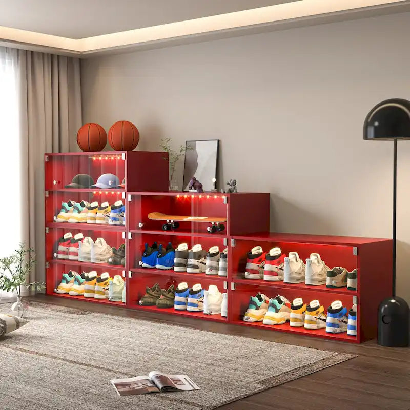 Boîte à chaussures lumineuse LED rouge à trois niveaux avec portes en verre, fabriquée en bois avec expertise