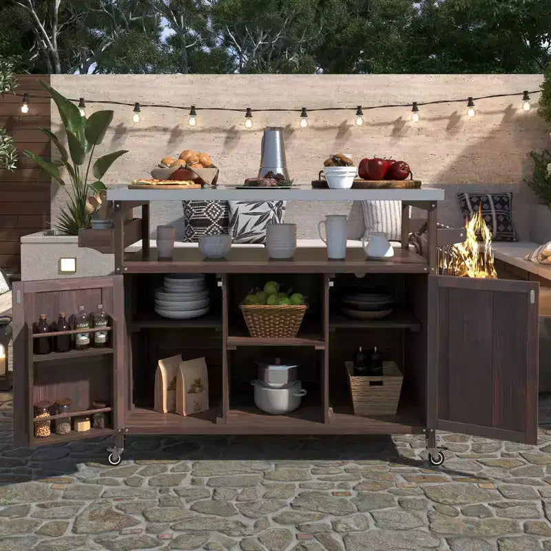 Îlot de cuisine d'extérieur Okak avec plateau en acier inoxydable, chariot de cuisine en bois avec portes, étagères et porte-épices, îlot de cuisine roulant