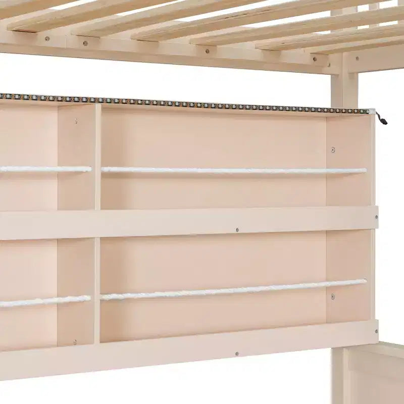 Lit superposé moderne bas Luxystar double sur double avec rangement, étagères éclairées et panneau perforé