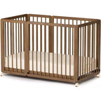 Lit convertible JOYMOR 8 en 1, incluant 2 matelas, se transforme en berceau, lit bébé intermédiaire, lit bébé pleine grandeur, lit de repos, lit d'enfant et parc.